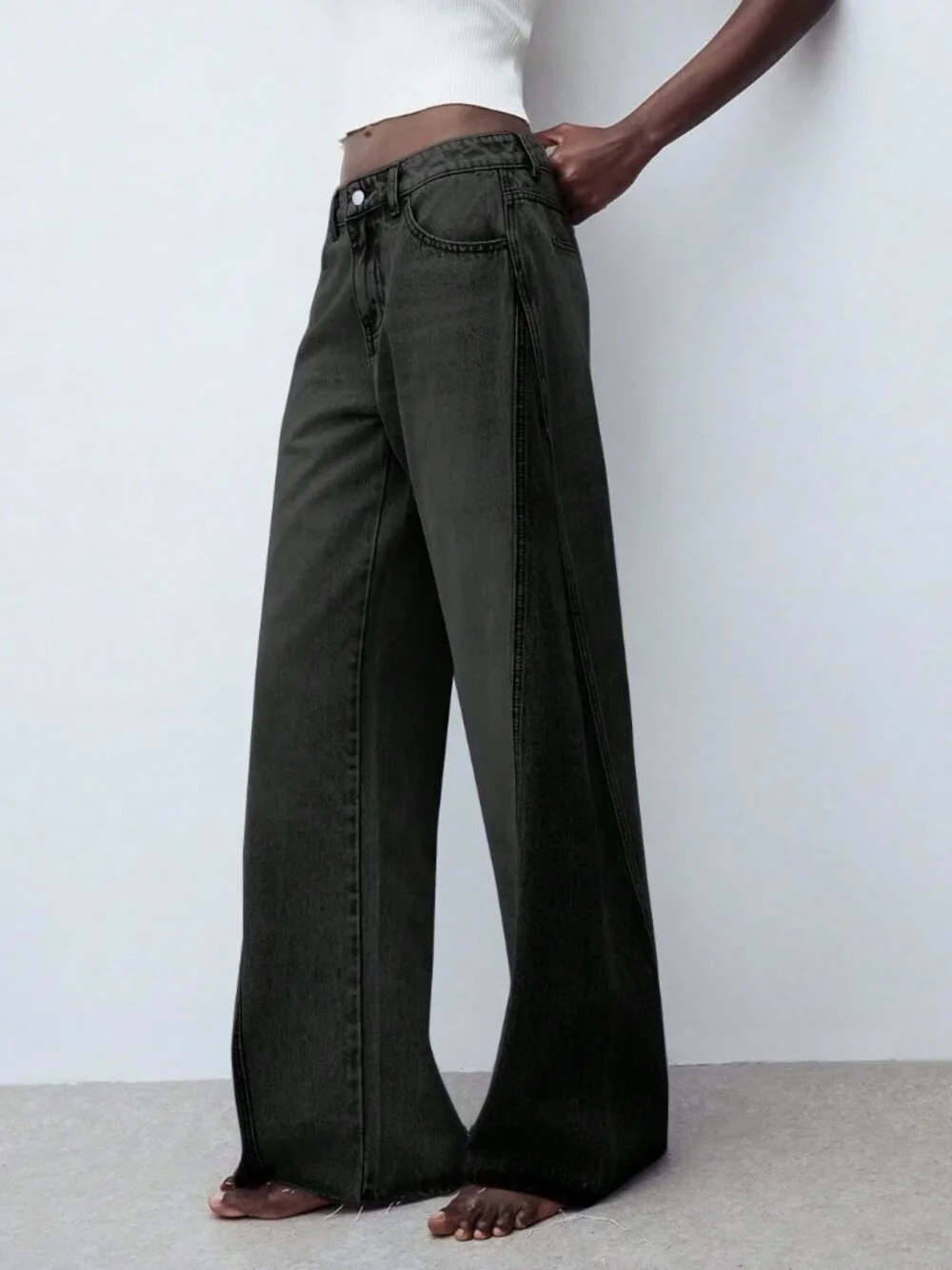 Black Casual Women's Loose Fit Pocket Flare Leg Jeans